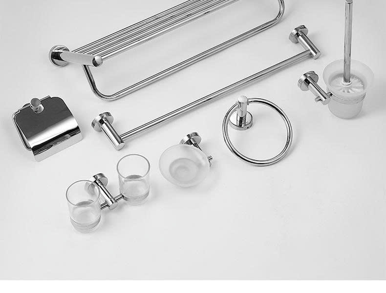 gia-treo-khan-ong-tron-inox-304-2-thanh-mat-sang-bong-phun-cat-010-1