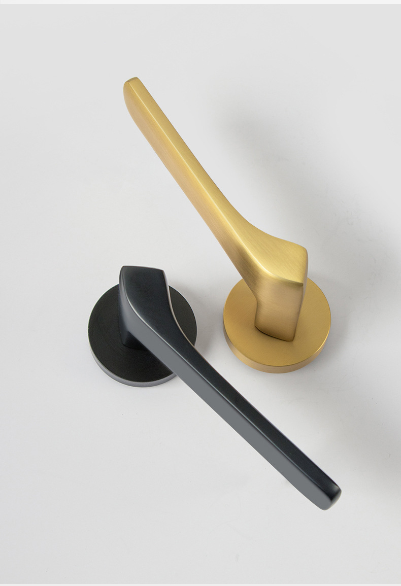 khoa-cua-dong-nguyen-khoi-tim-72mm-10