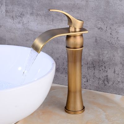 VÒI LAVABO NÓNG LẠNH CHẤT LIỆU ĐỒNG 006