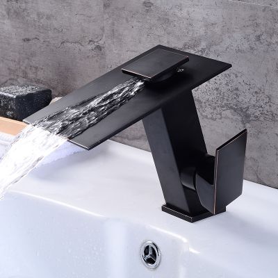 VÒI LAVABO NÓNG LẠNH CHẤT LIỆU ĐỒNG SƠN TĨNH ĐIỆN 002