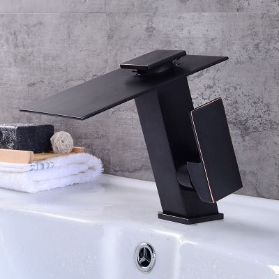 VÒI LAVABO NÓNG LẠNH CHẤT LIỆU ĐỒNG SƠN TĨNH ĐIỆN 002