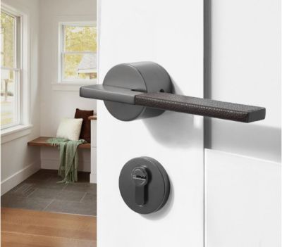 KH&Oacute;A CỬA TAY GẠT M&Atilde; 014: "BẢO VỆ TH&Eacute;P" CHO NG&Ocirc;I NH&Agrave; HIỆN ĐẠI &ndash; ĐỘ BỀN TH&Aacute;CH THỨC THỜI GIAN